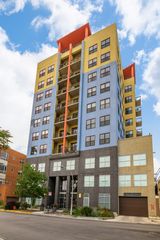 1122 W Catalpa Avenue P-135, Chicago, IL 60640