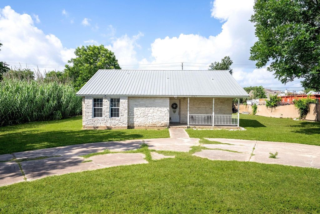 1717 NW Fleischer DR NW, Pflugerville, TX 78728
