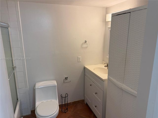 1801 S Treasure Drive 510, North Bay Village, FL 33141