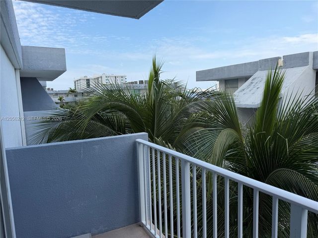 1801 S Treasure Drive 510, North Bay Village, FL 33141