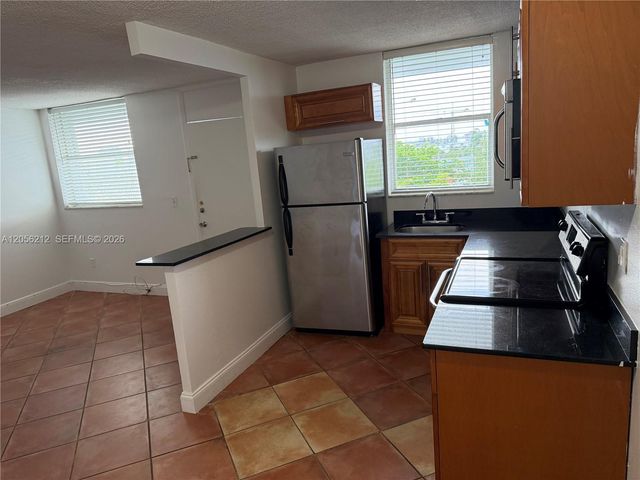 1801 S Treasure Drive 510, North Bay Village, FL 33141