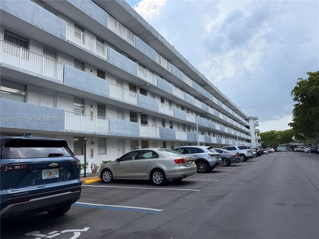 1801 S Treasure Drive 510, North Bay Village, FL 33141