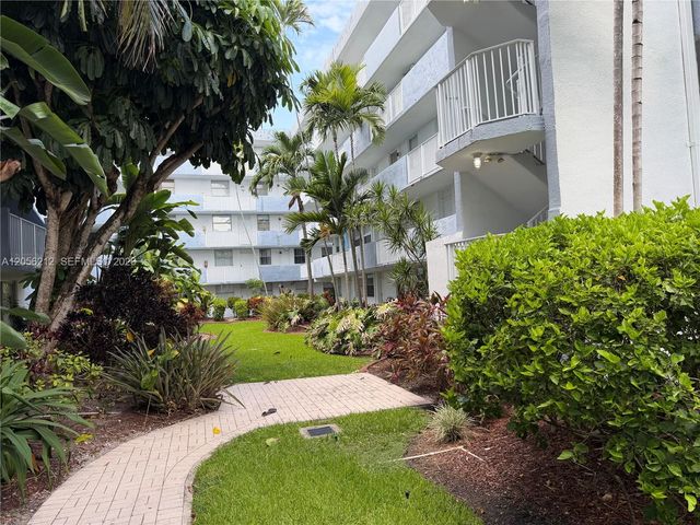 1801 S Treasure Drive 510, North Bay Village, FL 33141