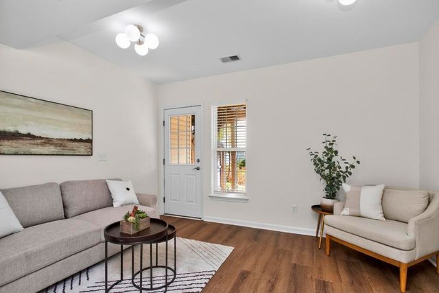 640 Huffine Manor Cir, Franklin, TN 37067