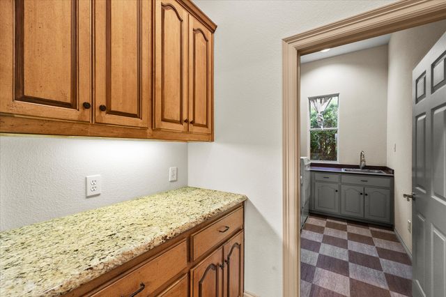 5 Tennis Village Drive, Heath, TX 75032