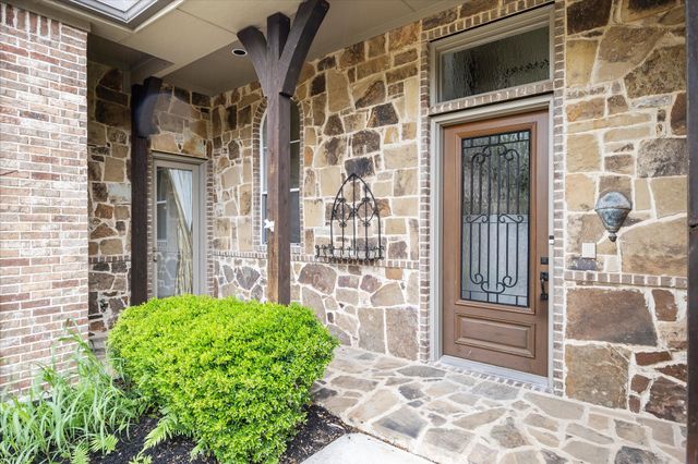5 Tennis Village Drive, Heath, TX 75032