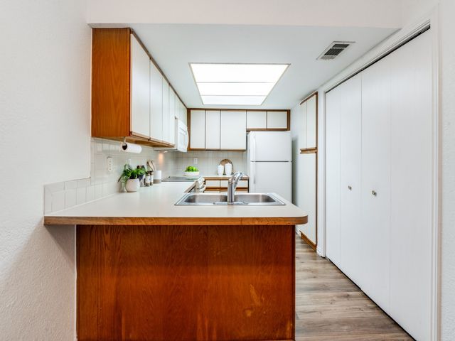 18040 Midway Road 189, Dallas, TX 75287