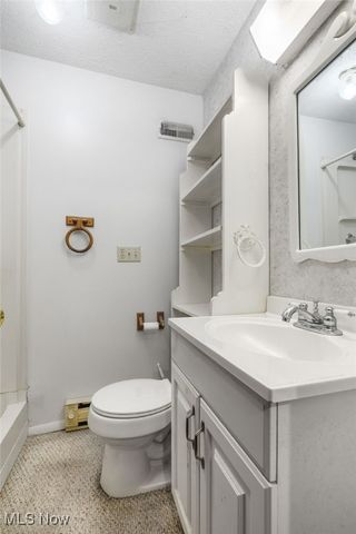 2081 Waynesburg Road NW, Carrollton, OH 44615