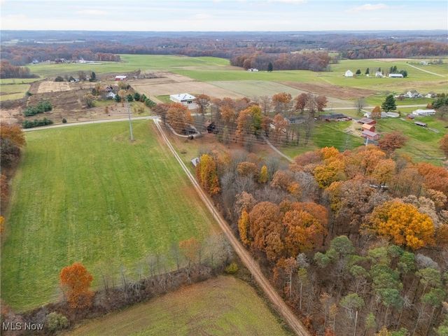 2081 Waynesburg Road NW, Carrollton, OH 44615