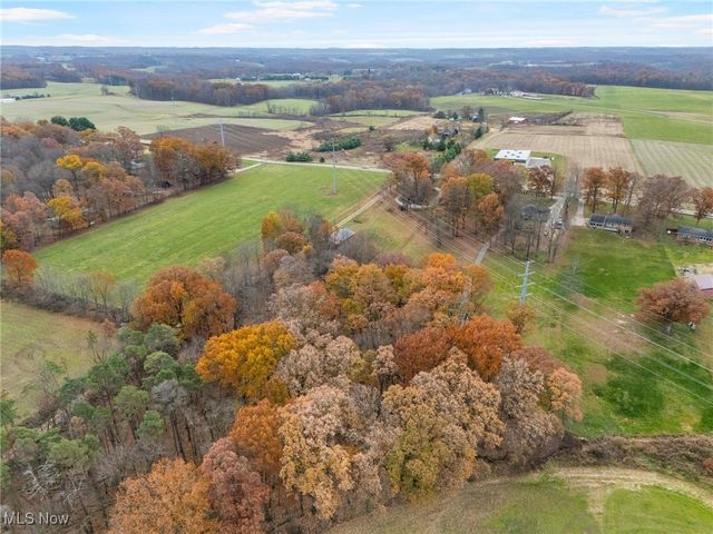 2081 Waynesburg Road NW, Carrollton, OH 44615