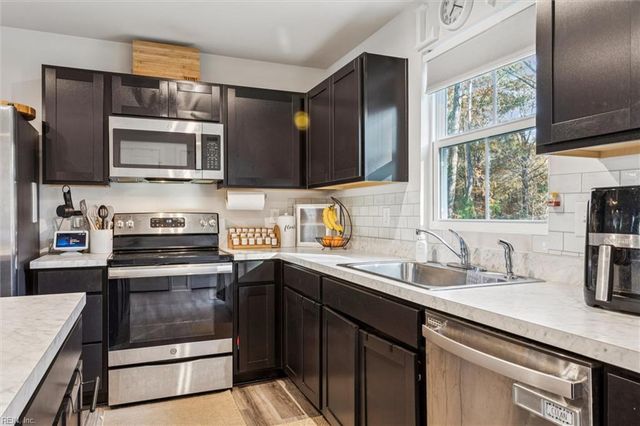 237 Mildred DR, Williamsburg, VA 23188