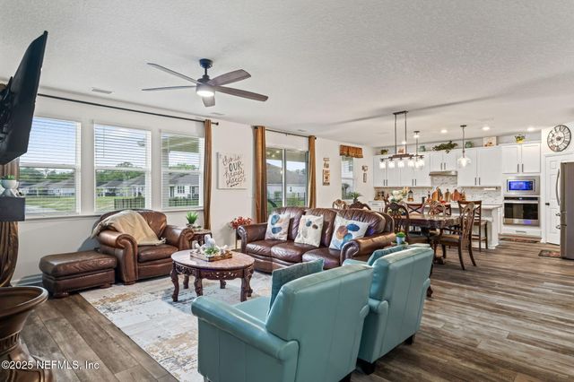 12897 LOGANS WALK Lane, Jacksonville, FL 32218