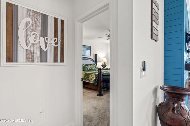 12897 LOGANS WALK Lane, Jacksonville, FL 32218