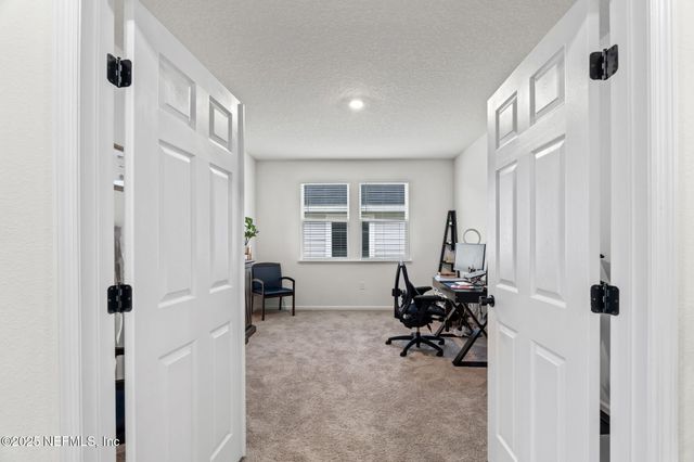 12897 LOGANS WALK Lane, Jacksonville, FL 32218