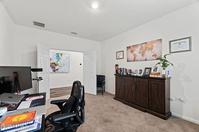 12897 LOGANS WALK Lane, Jacksonville, FL 32218