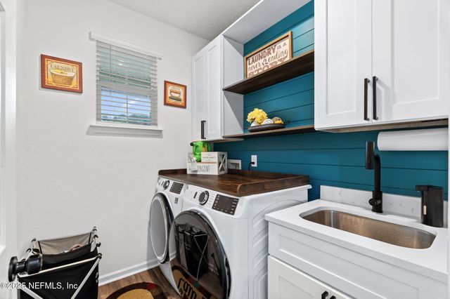 12897 LOGANS WALK Lane, Jacksonville, FL 32218