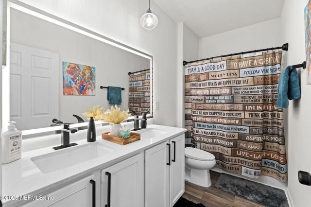 12897 LOGANS WALK Lane, Jacksonville, FL 32218