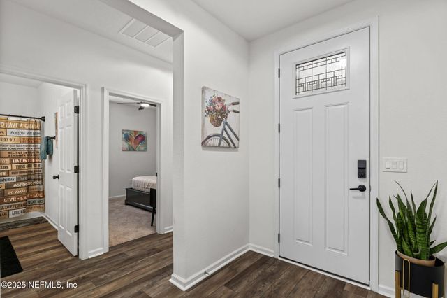 12897 LOGANS WALK Lane, Jacksonville, FL 32218