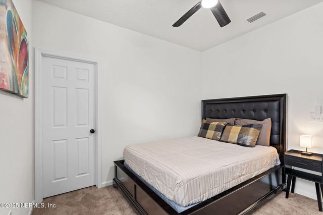 12897 LOGANS WALK Lane, Jacksonville, FL 32218