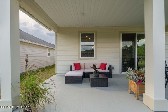 12897 LOGANS WALK Lane, Jacksonville, FL 32218