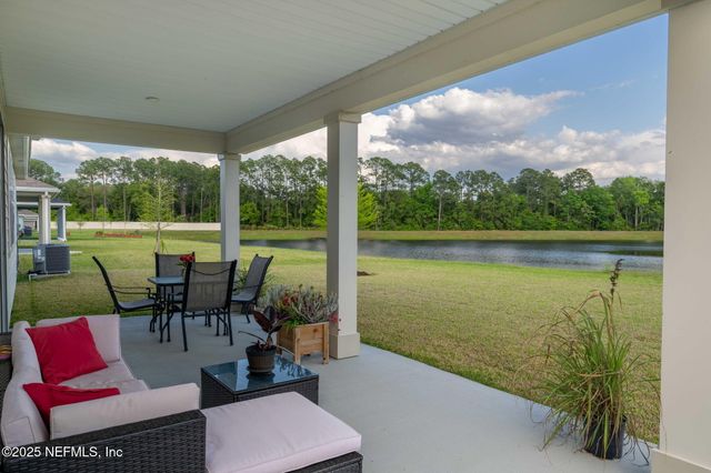 12897 LOGANS WALK Lane, Jacksonville, FL 32218