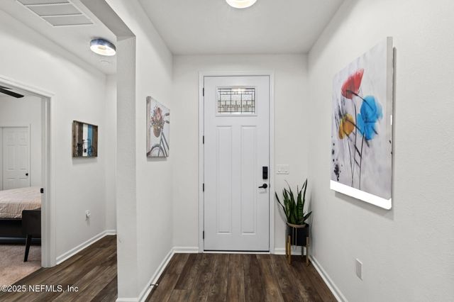 12897 LOGANS WALK Lane, Jacksonville, FL 32218