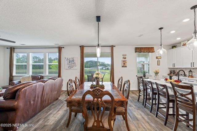 12897 LOGANS WALK Lane, Jacksonville, FL 32218