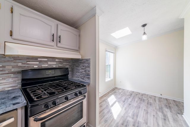 11327 N 550 E 7, Demotte, IN 46310