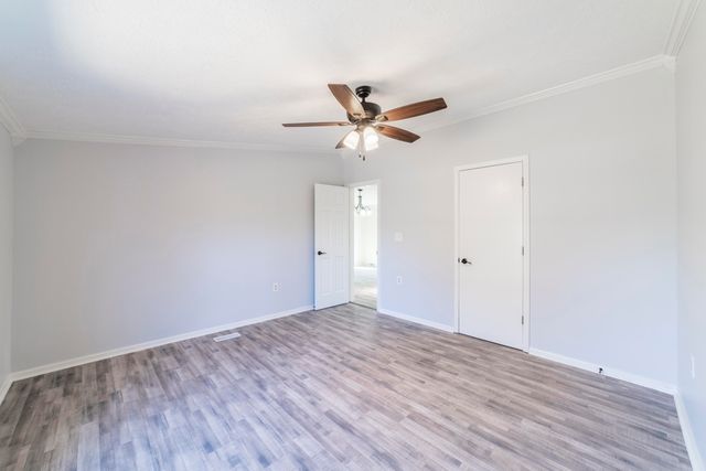 11327 N 550 E 7, Demotte, IN 46310