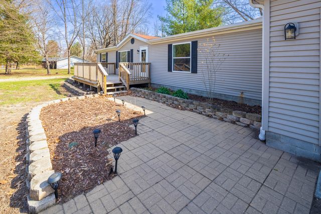 11327 N 550 E 7, Demotte, IN 46310