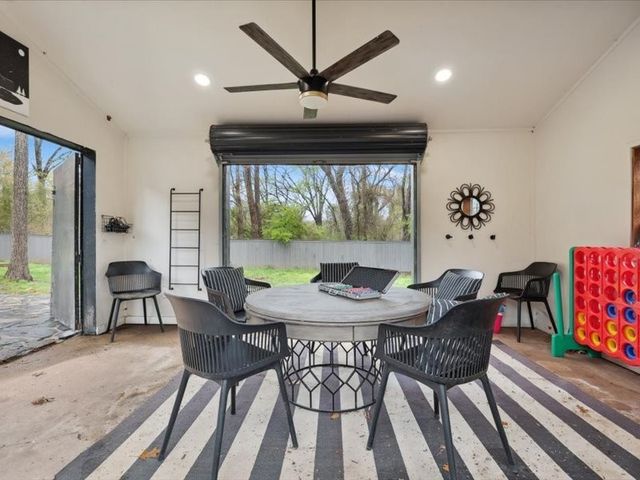 223 Oklahoma Avenue, Pottsboro, TX 75076