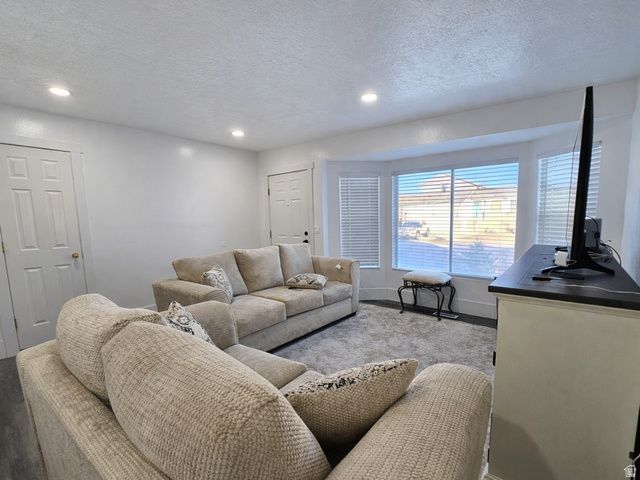 8464 S MEADOWLARK LN, West Jordan, UT 84088