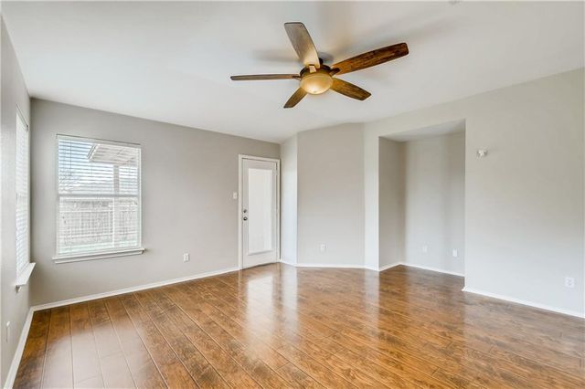 229 Killian LOOP, Hutto, TX 78634