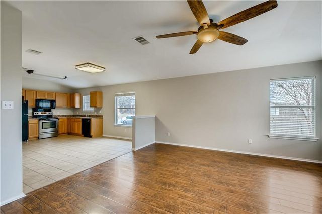 229 Killian LOOP, Hutto, TX 78634