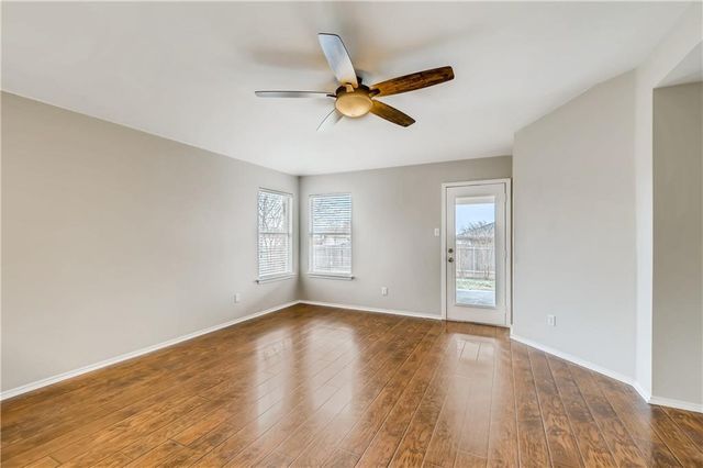 229 Killian LOOP, Hutto, TX 78634