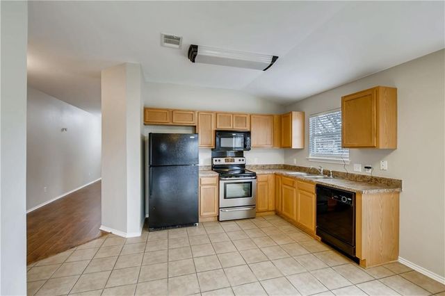 229 Killian LOOP, Hutto, TX 78634