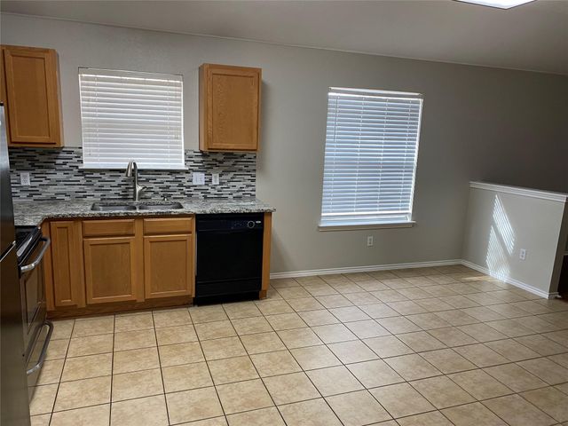 229 Killian LOOP, Hutto, TX 78634