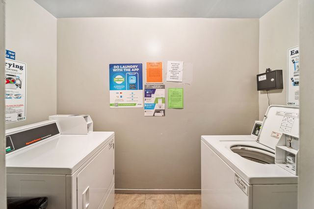 621 Tralee Court 3C, Schaumburg, IL 60193