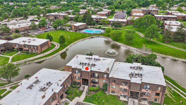 621 Tralee Court 3C, Schaumburg, IL 60193