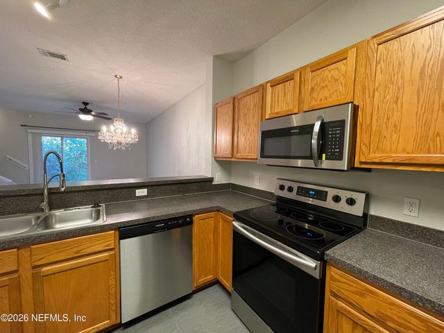 7931 MELVIN Road, Jacksonville, FL 32210