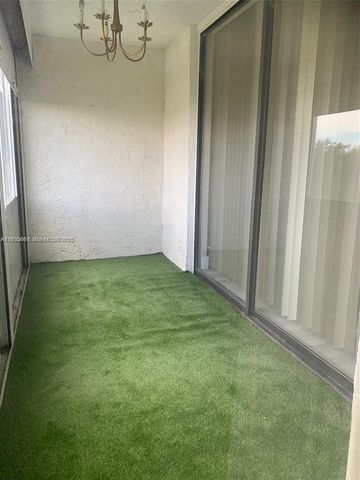 1830 SW 81st Ave 4305, North Lauderdale, FL 33068