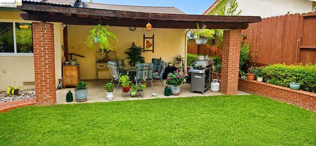 216 Boulder Dr, Antioch, CA 94509