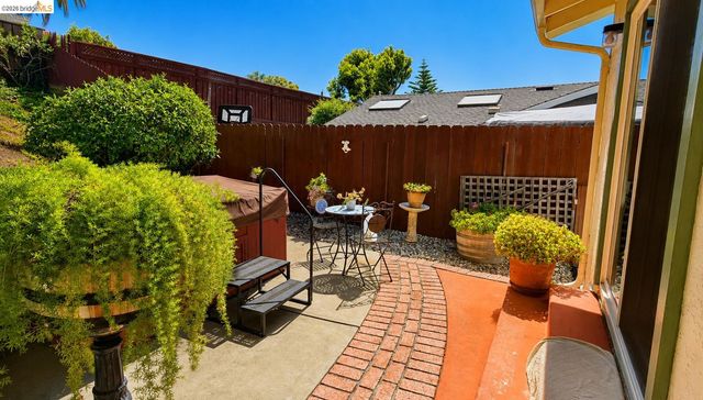 216 Boulder Dr, Antioch, CA 94509