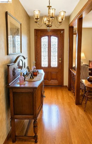 216 Boulder Dr, Antioch, CA 94509