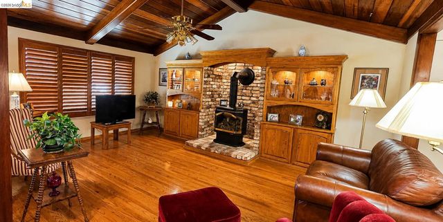216 Boulder Dr, Antioch, CA 94509