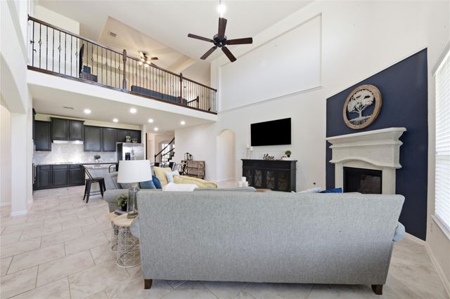 9519 Wheatfield Lane, Rosenberg, TX 77469