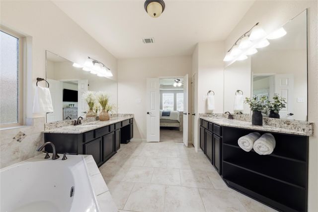 9519 Wheatfield Lane, Rosenberg, TX 77469