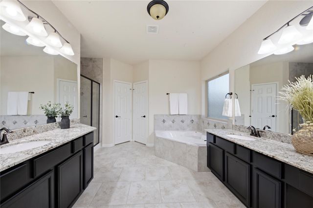 9519 Wheatfield Lane, Rosenberg, TX 77469