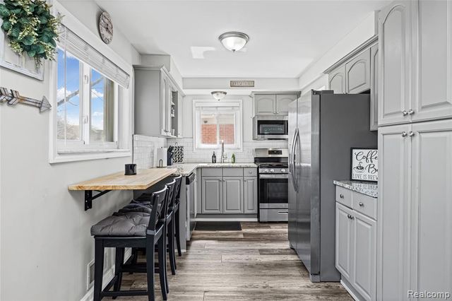 32099 Saint Margaret Street, Saint Clair Shores, MI 48082