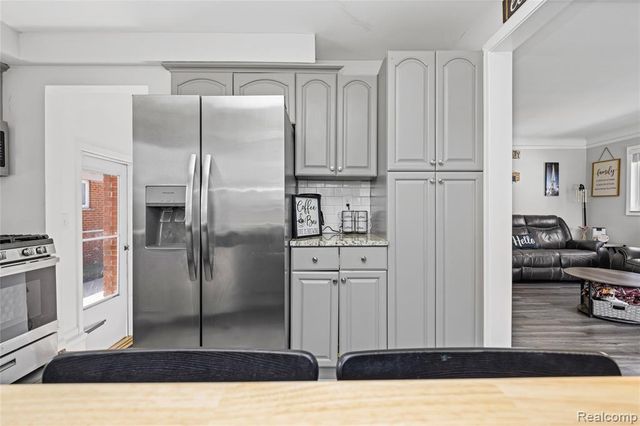 32099 Saint Margaret Street, Saint Clair Shores, MI 48082